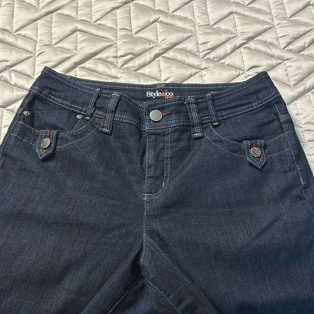 Style&Co Jeans Capri Tummy Control - Picture 2 of 11